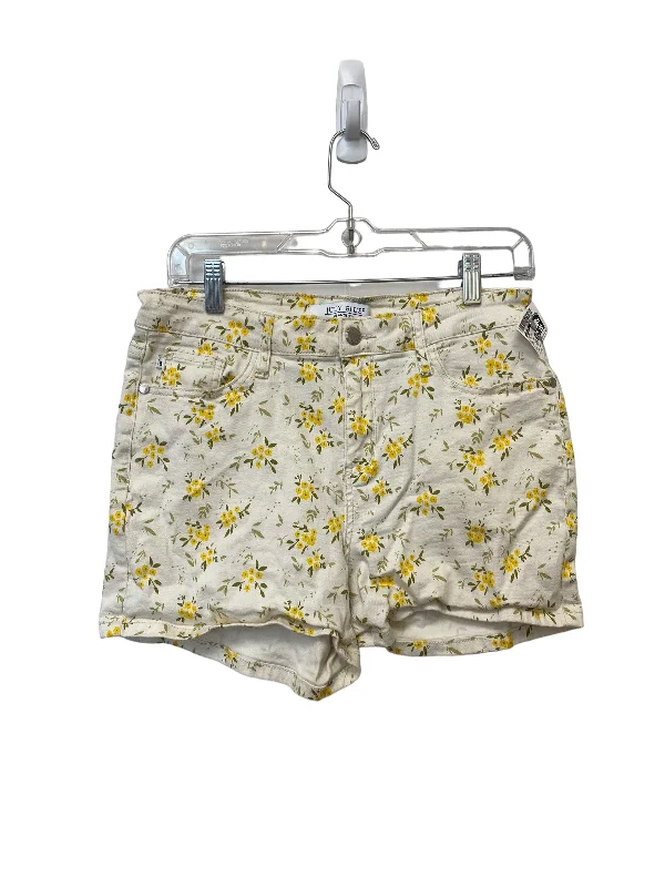 women's dress shortsShorts By Judy Blue In Floral Print, Size: L