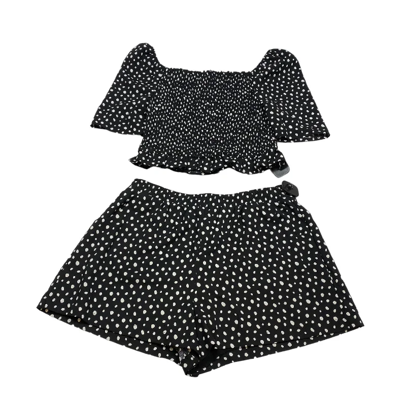 women's travel-friendly cocktail skirtsBlack & White Shorts Set 2pc Versona, Size L