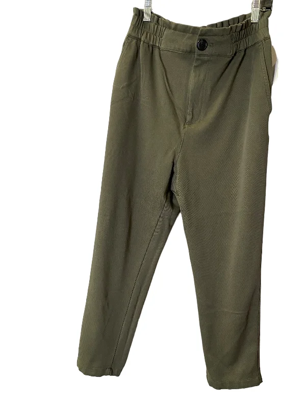 women's capri pantsPants Cargo & Utility By Cmc In Green, Size: S