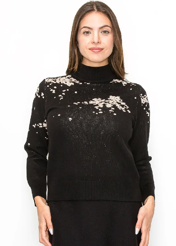 Plus-Size Pullover Chunky SweatersBlack Sweater with Artistic Cream Accents