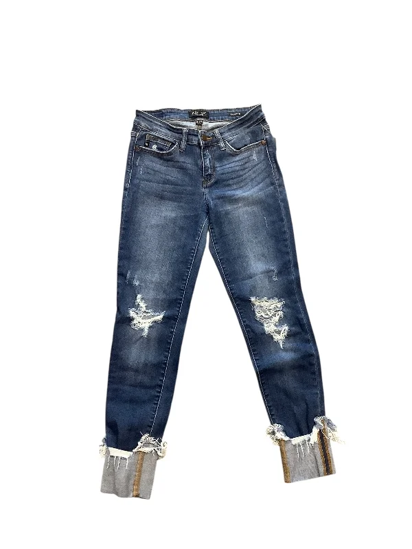 women's denim jeans for a timeless classic lookJeans Skinny By Judy Blue In Blue Denim, Size: 4