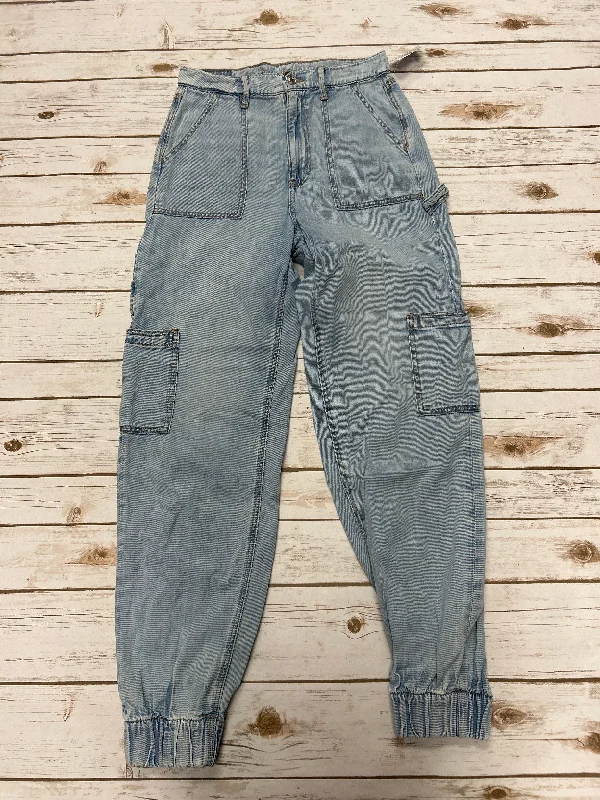 women's denim jeans with embroidery on pocketsJeans Straight By American Eagle In Blue Denim, Size: 6l