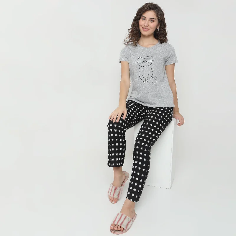 women's tops for those who want to show off their figure in a flattering wayRegular Fit Animal Print Lounge T-Shirt